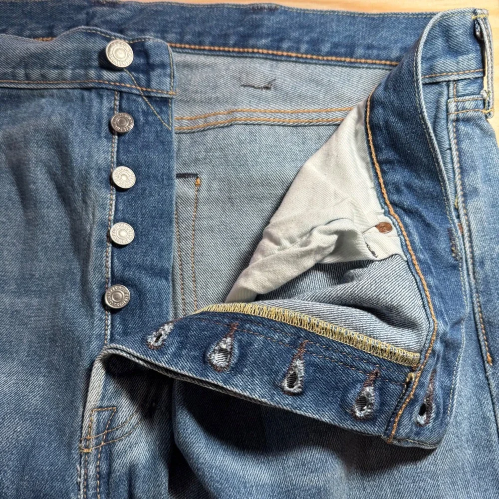 Levis 501 CT Jeans Mens 40x32 Medium Wash Blue Stretch Tapered Button Fly Denim‎
